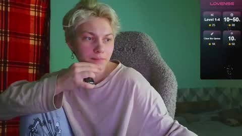 Snapshot of esajukyy chatting on January 3, 2025, 5:10 pm esajukyy online show from January 3, 2025, 5:10 pm