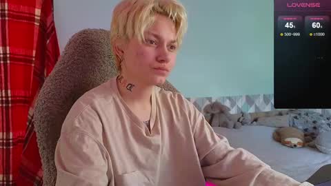 Snapshot of esajukyy chatting on January 19, 2025, 5:48 am esajukyy online show from January 19, 2025, 5:48 am