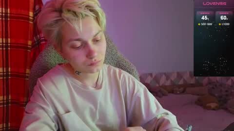 Snapshot of esajukyy chatting on January 19, 2025, 11:56 am esajukyy online show from January 19, 2025, 11:56 am