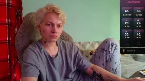 Snapshot of esajukyy chatting on February 20, 2025, 9:55 am esajukyy online show from February 20, 2025, 9:55 am