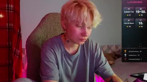 Snapshot of esajukyy chatting on February 28, 2025, 4:53 pm esajukyy online show from February 28, 2025, 4:53 pm