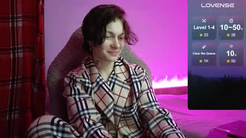 Snapshot of esajukyy chatting on November 2, 2025, 9:22 am esajukyy online show from November 2, 2025, 9:22 am