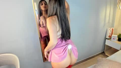 Escarlet online show from January 18, 2025, 1:18 pm