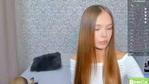 Snapshot of eshcka chatting on September 24, 2025, 5:11 am Megan and Brad online show from September 24, 2025, 5:11 am