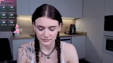 EshleGreen online show from December 16, 2025, 4:34 pm