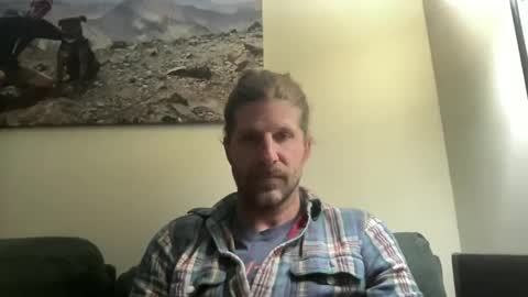 Snapshot of esinking24 chatting on December 7, 2024, 1:47 am esinking24 online show from December 7, 2024, 1:47 am