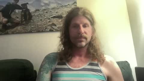 Snapshot of esinking24 chatting on December 18, 2024, 2:10 am esinking24 online show from December 18, 2024, 2:10 am