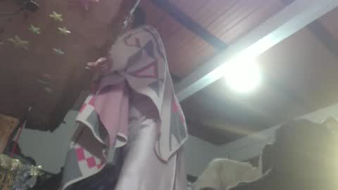 Eskela911 online show from December 27, 2024, 3:42 am