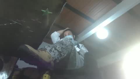 Eskela911 online show from February 19, 2025, 2:33 am