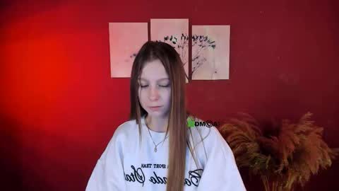 Snapshot of esme_moore_ chatting on October 10, 2025, 8:57 am esme_moore_ online show from October 10, 2025, 8:57 am