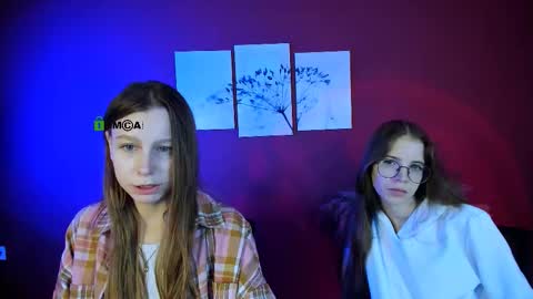 Snapshot of esme_moore_ chatting on October 20, 2025, 8:48 am esme_moore_ online show from October 20, 2025, 8:48 am