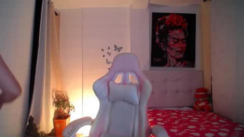 Esmeralda online show from January 8, 2025, 1:32 am