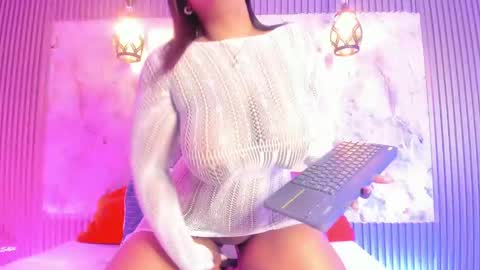 Snapshot of esmeralda_duarte chatting on December 20, 2024, 9:21 am esmeralda online show from December 20, 2024, 9:21 am