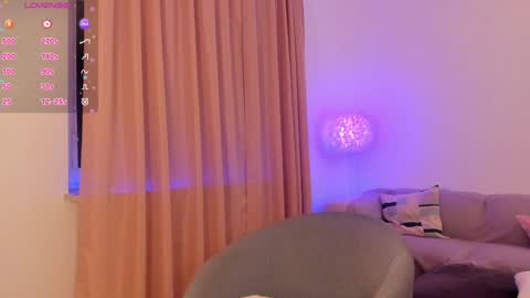 Esmi online show from January 10, 2025, 4:41 pm