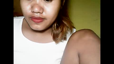 especialgirl_28 online show from December 17, 2024, 7:15 pm