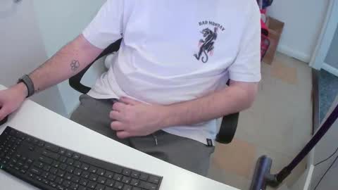 Snapshot of essex_wild chatting on December 19, 2024, 11:39 am Morph online show from December 19, 2024, 11:39 am