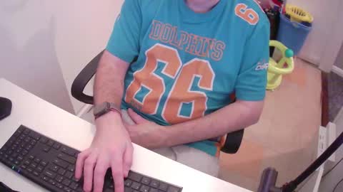 Snapshot of essex_wild chatting on February 5, 2025, 8:35 pm Morph online show from February 5, 2025, 8:35 pm