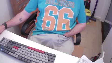 Snapshot of essex_wild chatting on November 17, 2025, 9:31 pm Morph online show from November 17, 2025, 9:31 pm