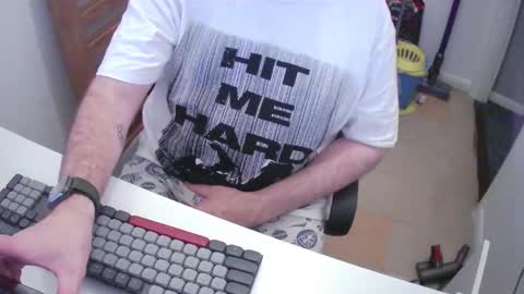 Snapshot of essex_wild chatting on November 18, 2025, 9:41 pm Morph online show from November 18, 2025, 9:41 pm