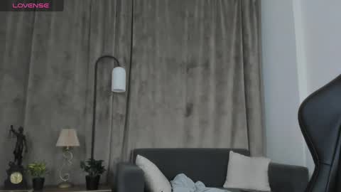 Snapshot of este_ria chatting on December 4, 2024, 6:33 am esteria online show from December 4, 2024, 6:33 am