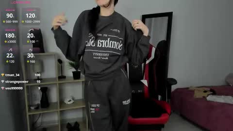 Snapshot of este_ria chatting on December 6, 2024, 6:15 am esteria online show from December 6, 2024, 6:15 am