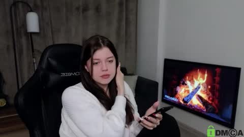 Snapshot of este_ria chatting on January 25, 2025, 12:48 am esteria online show from January 25, 2025, 12:48 am