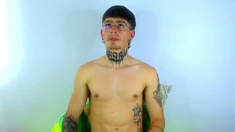Snapshot of estebanchar_ chatting on March 7, 2025, 4:44 pm Esteban independent model online show from March 7, 2025, 4:44 pm