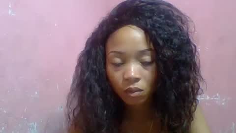 estelah20 online show from September 15, 2025, 6:13 am