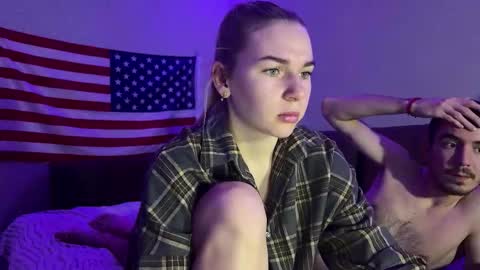 Ester online show from November 19, 2025, 5:46 pm