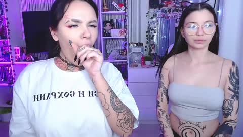 Ester online show from December 11, 2024, 9:01 pm