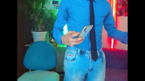 Snapshot of estrellita__jordan chatting on February 9, 2025, 2:06 am JORDAN online show from February 9, 2025, 2:06 am