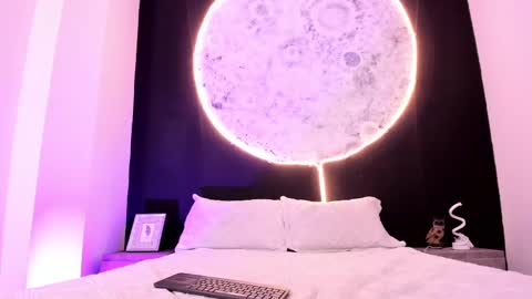 ethaancox online show from March 2, 2025, 1:58 am