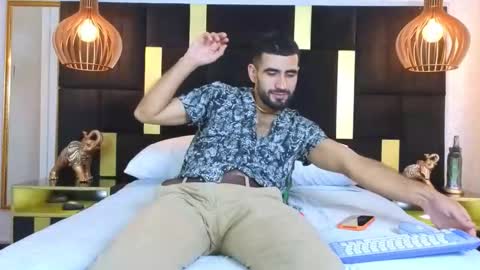 Snapshot of ethan__walker chatting on November 6, 2025, 7:37 pm Ethan online show from November 6, 2025, 7:37 pm