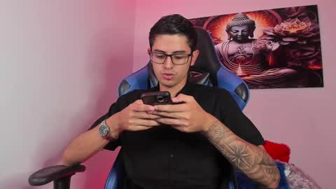 Snapshot of ethan_sai01 chatting on February 25, 2025, 6:09 pm ETHAN SAI online show from February 25, 2025, 6:09 pm