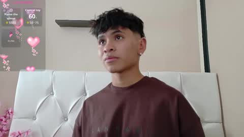 Snapshot of ethan_westt chatting on October 27, 2025, 8:57 pm Ethan online show from October 27, 2025, 8:57 pm