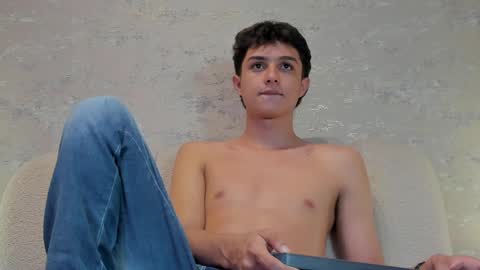 Snapshot of ethanlowell chatting on March 9, 2025, 2:50 am ethanlowell online show from March 9, 2025, 2:50 am