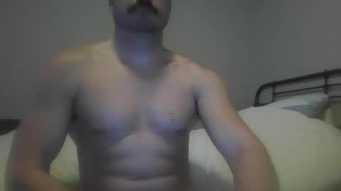 Snapshot of etim33 chatting on December 16, 2025, 2:16 am etim33 online show from December 16, 2025, 2:16 am