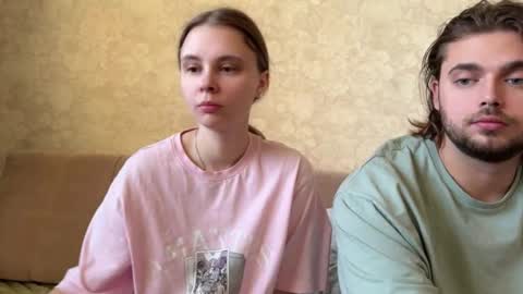 Eva Calvin online show from November 18, 2025, 3:01 am