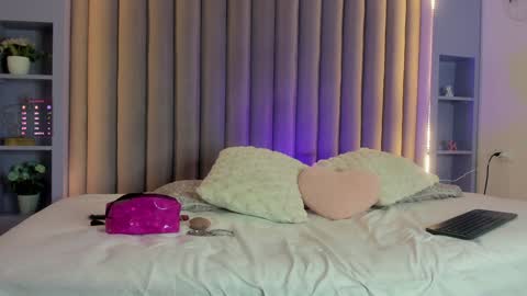 Snapshot of eva_daemon chatting on February 6, 2025, 11:21 am EVA DAEMON online show from February 6, 2025, 11:21 am