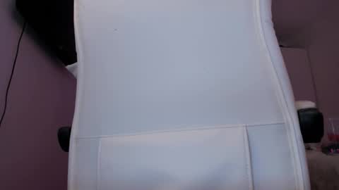 Eva Davis online show from March 12, 2025, 5:13 am