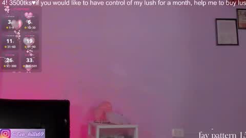 Snapshot of eva_hillss69 chatting on November 29, 2025, 11:13 am Eva online show from November 29, 2025, 11:13 am