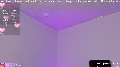 Snapshot of eva_hillss69 chatting on December 4, 2025, 10:57 am Eva online show from December 4, 2025, 10:57 am