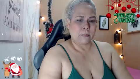 eva_love49 online show from December 17, 2025, 12:55 pm
