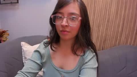 Snapshot of eva_macalliter chatting on December 20, 2024, 3:25 am Angelinne online show from December 20, 2024, 3:25 am