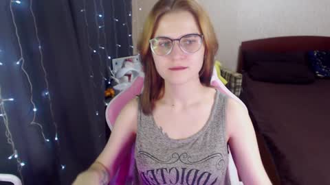Snapshot of eva_orchid chatting on February 1, 2025, 3:50 pm Eva online show from February 1, 2025, 3:50 pm