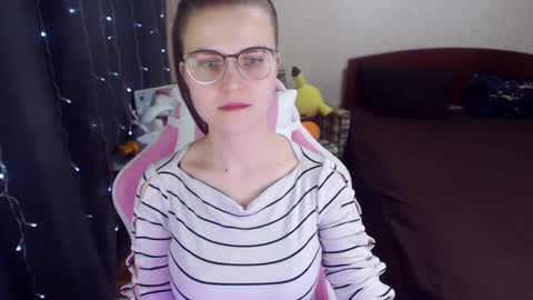 Snapshot of eva_orchid chatting on February 11, 2025, 4:13 pm Eva online show from February 11, 2025, 4:13 pm