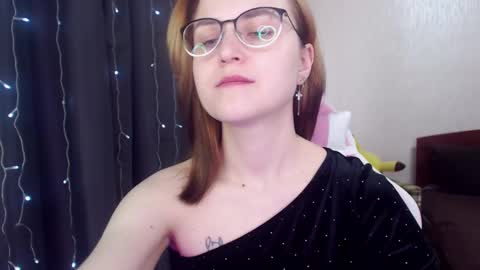 Snapshot of eva_orchid chatting on February 15, 2025, 10:00 am Eva online show from February 15, 2025, 10:00 am