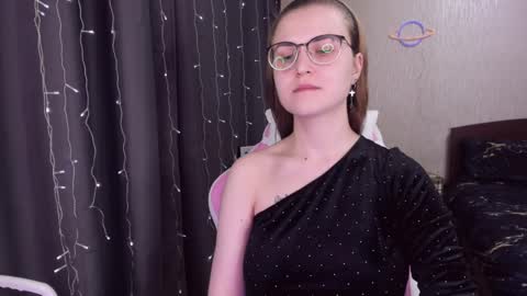 Snapshot of eva_orchid chatting on February 19, 2025, 5:06 pm Eva online show from February 19, 2025, 5:06 pm