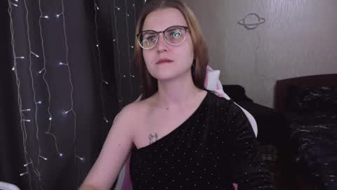 Snapshot of eva_orchid chatting on February 22, 2025, 4:30 pm Eva online show from February 22, 2025, 4:30 pm