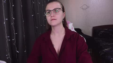 Snapshot of eva_orchid chatting on February 23, 2025, 1:21 pm Eva online show from February 23, 2025, 1:21 pm